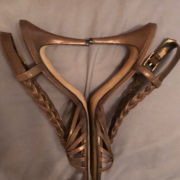 Heels - Picture 3 of 5